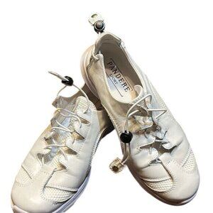 Pandere Sport Womens White Leather/Flyknit Sneakers With Adjustable Toggle Size